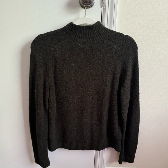 Vince green sweater small - Picture 3 of 4